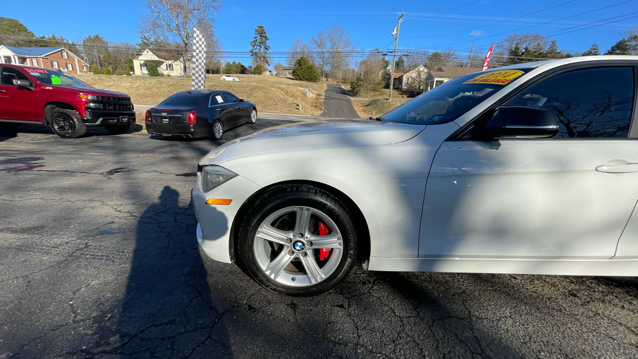 BMW 3-Series 328i xDrive Sedan 2014