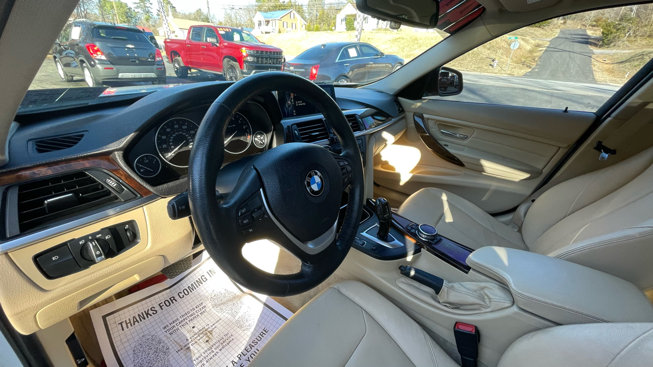 BMW 3-Series 328i xDrive Sedan 2014