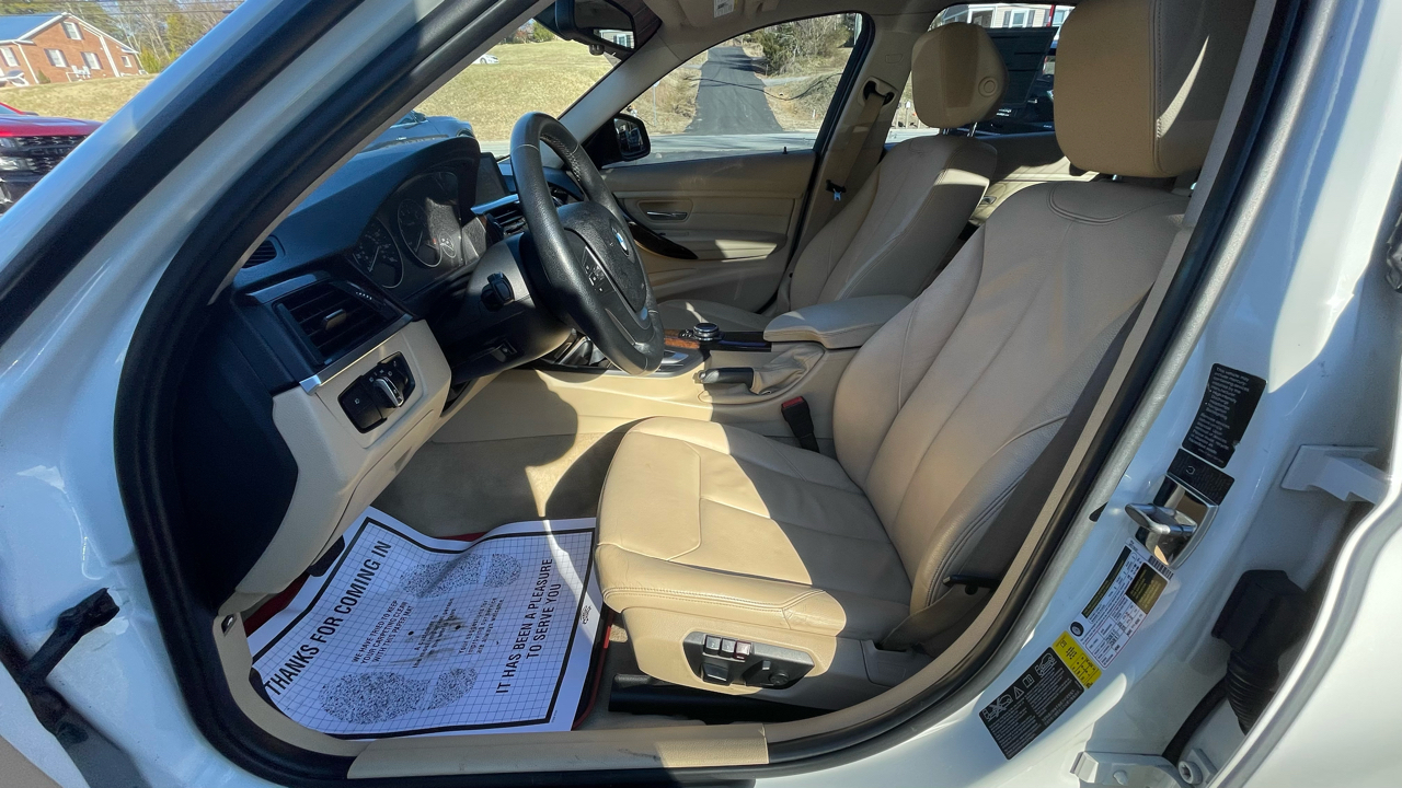 BMW 3-Series 328i xDrive Sedan 2014
