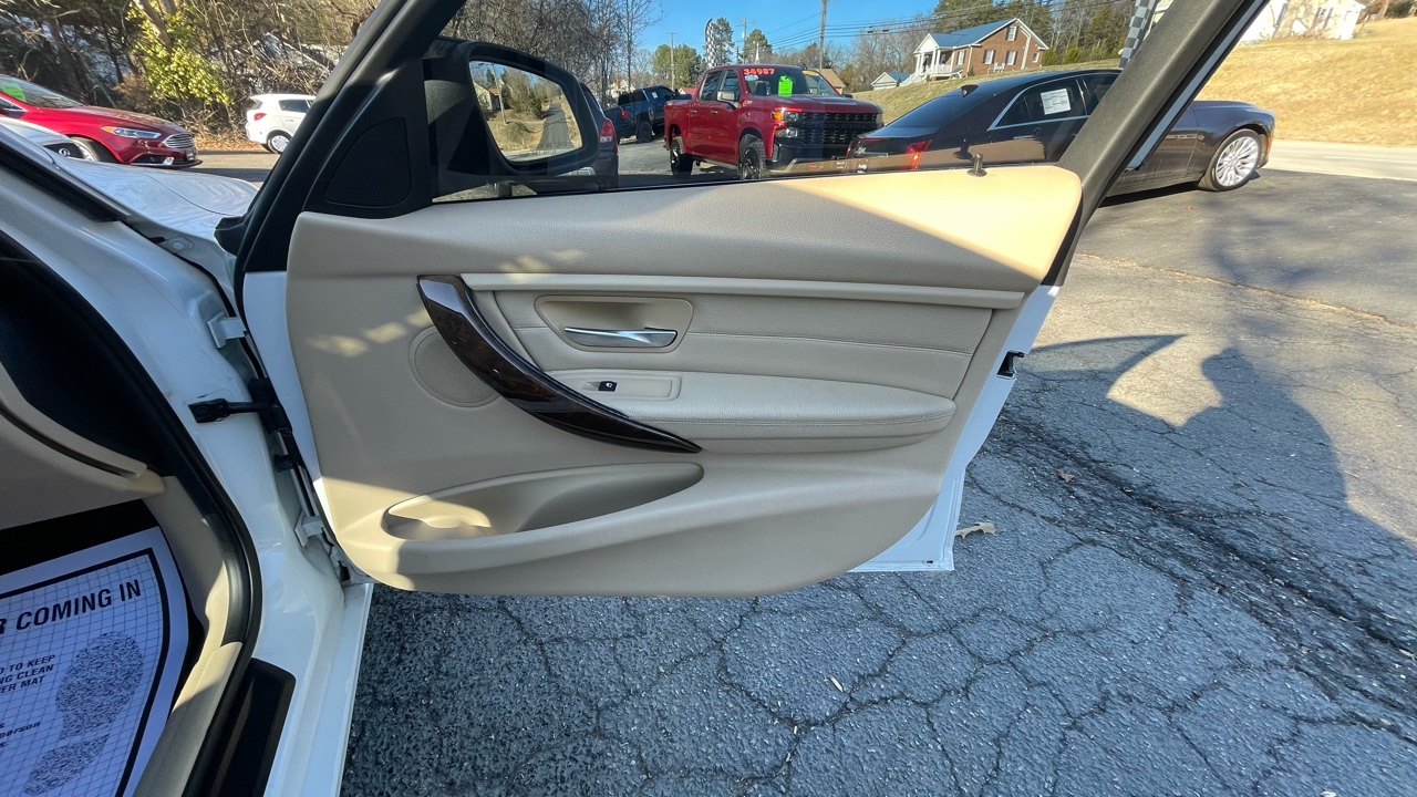 BMW 3-Series 328i xDrive Sedan 2014