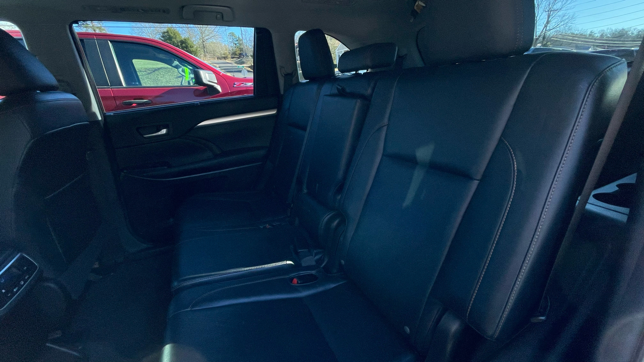 Toyota Highlander XLE AWD V6 2014