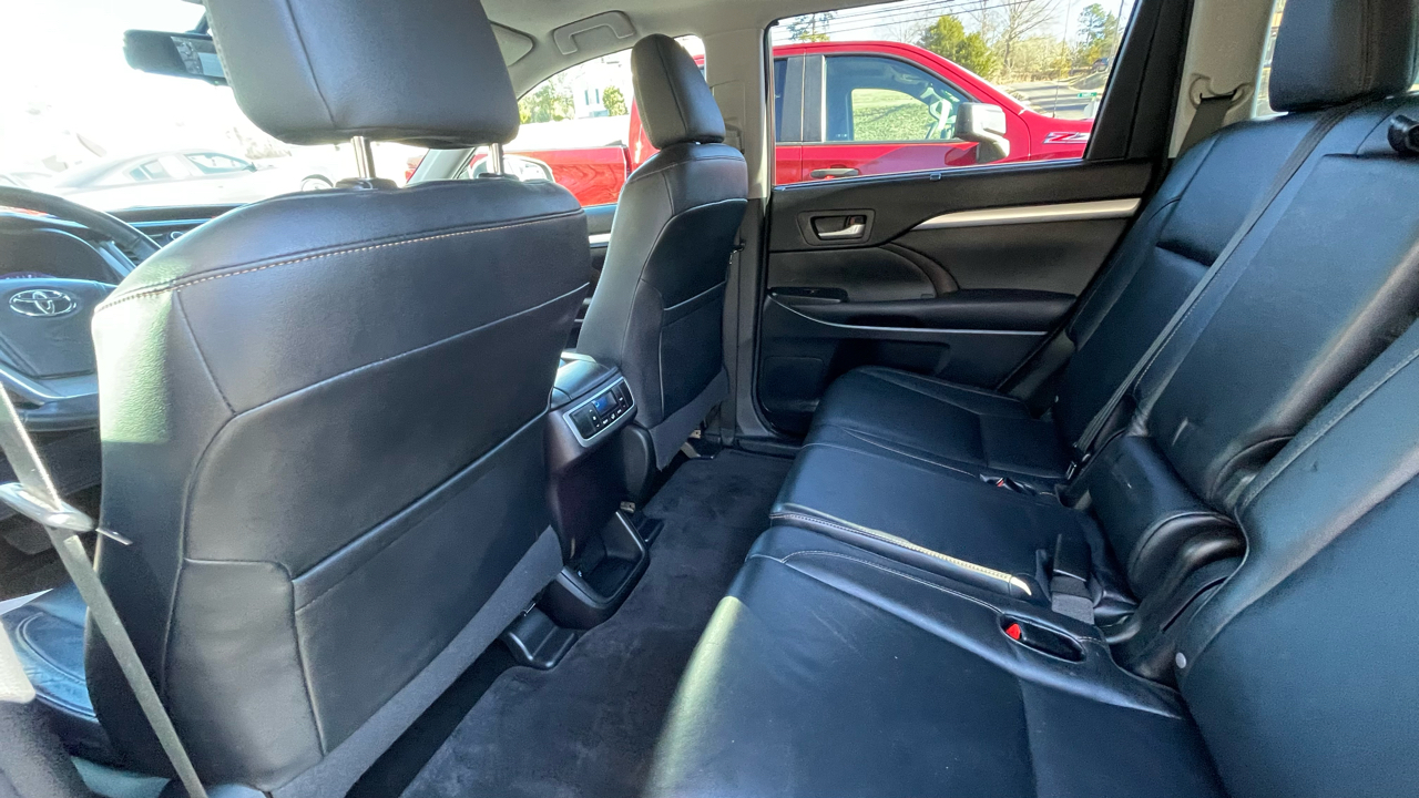 Toyota Highlander XLE AWD V6 2014