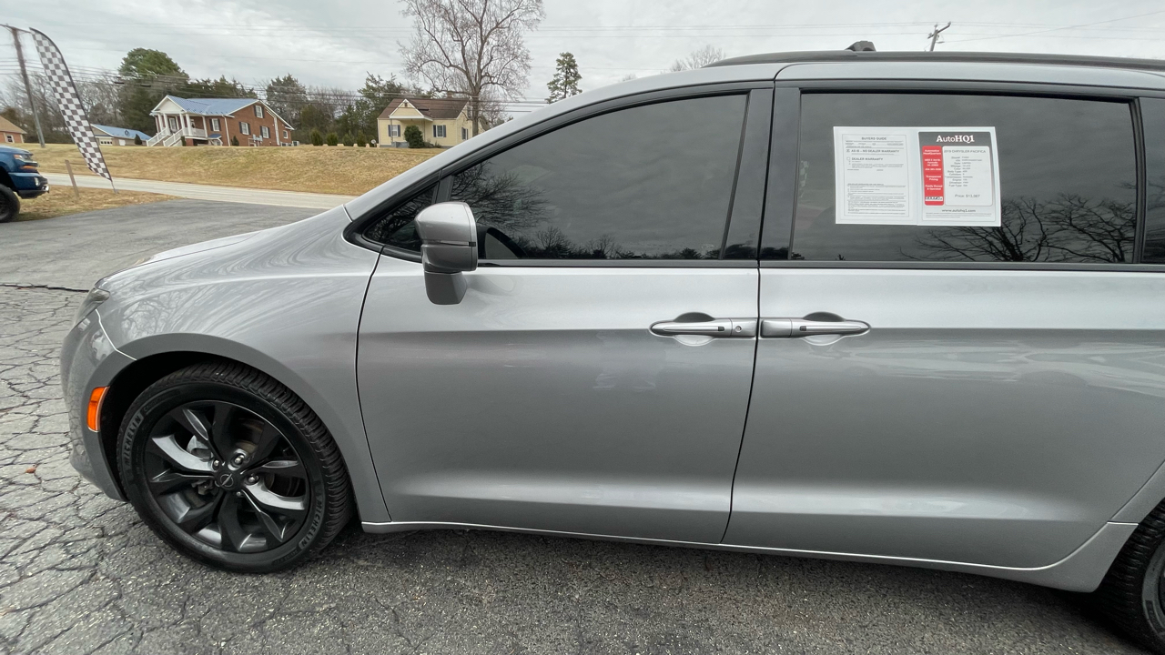 Chrysler Pacifica Limited 2019