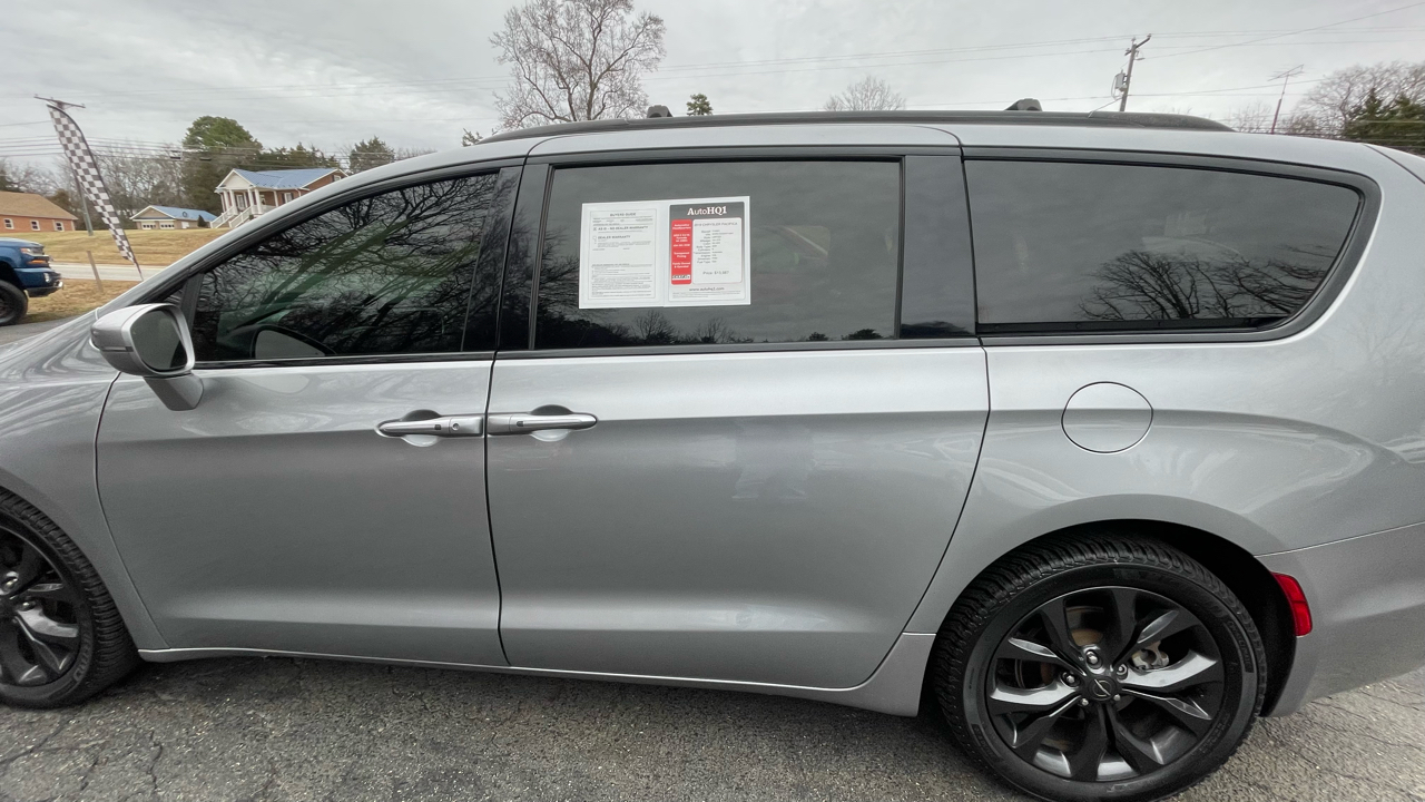 Chrysler Pacifica Limited 2019