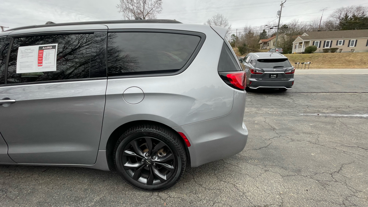 Chrysler Pacifica Limited 2019