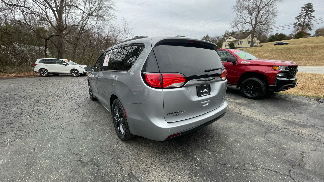 Chrysler Pacifica Limited 2019