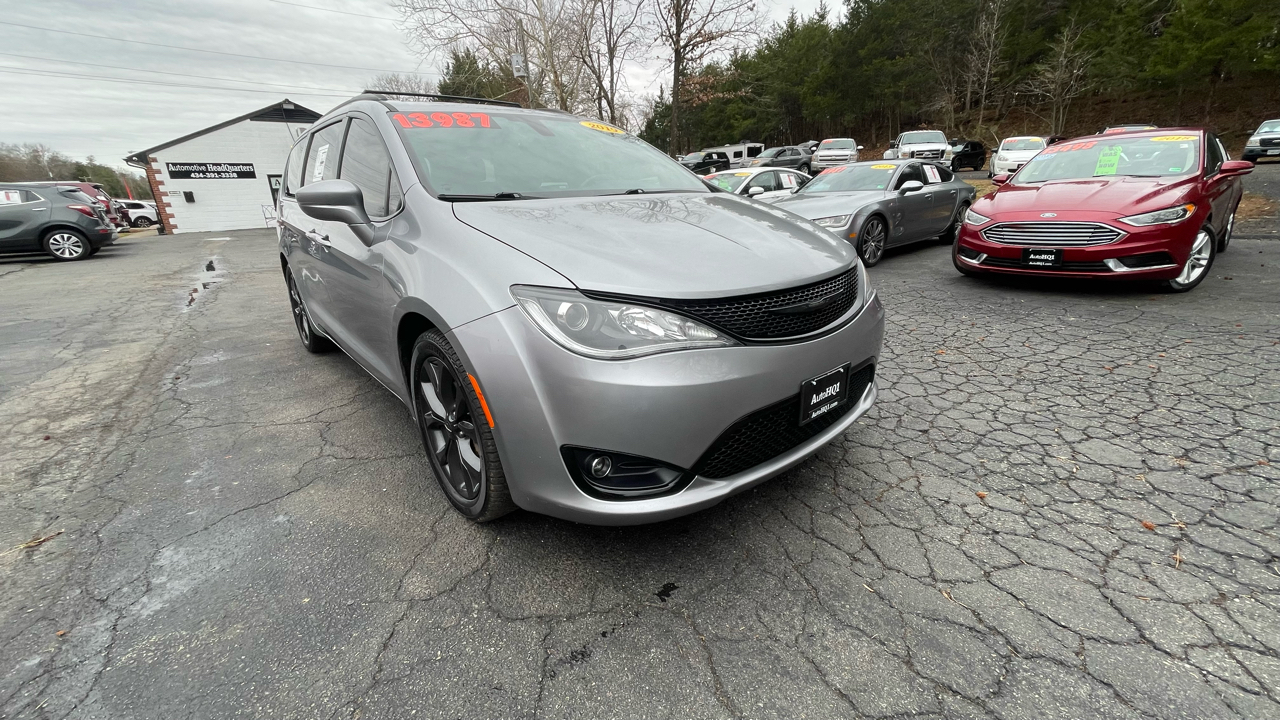 Chrysler Pacifica Limited 2019