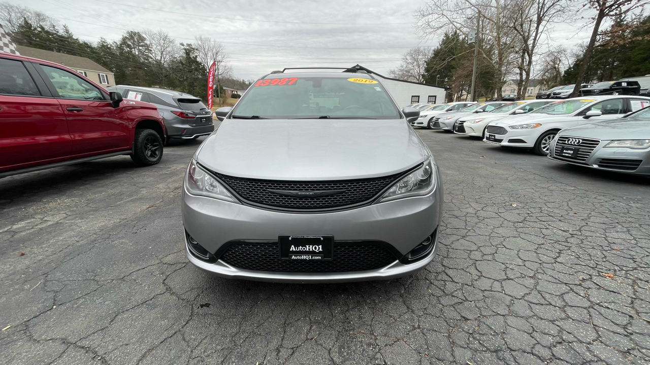 Chrysler Pacifica Limited 2019
