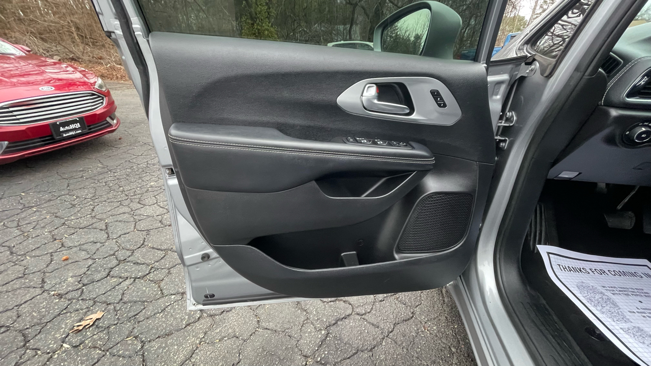 Chrysler Pacifica Limited 2019