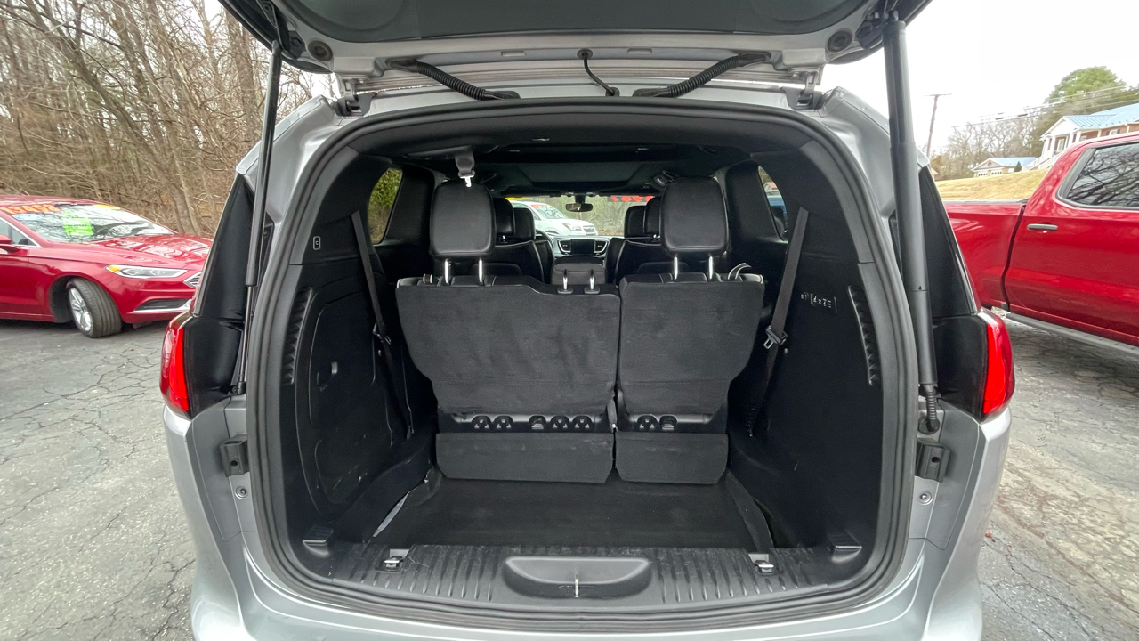 Chrysler Pacifica Limited 2019