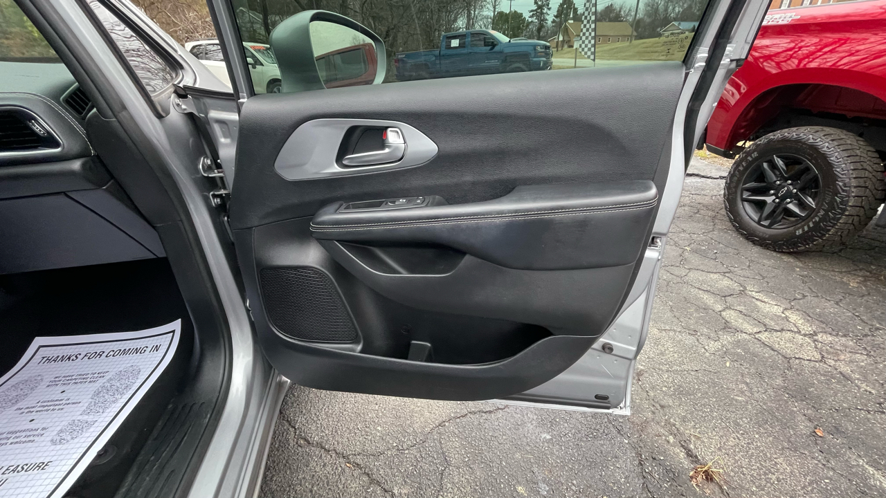 Chrysler Pacifica Limited 2019