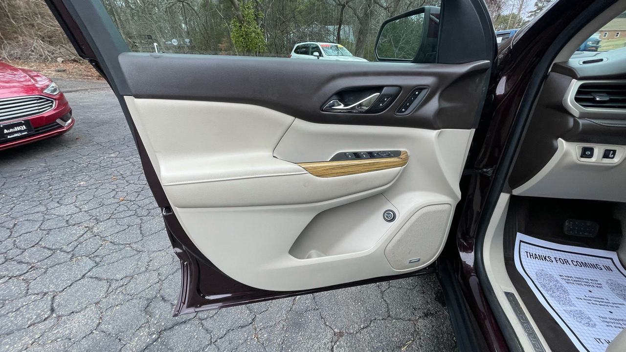 GMC Acadia Denali 2017