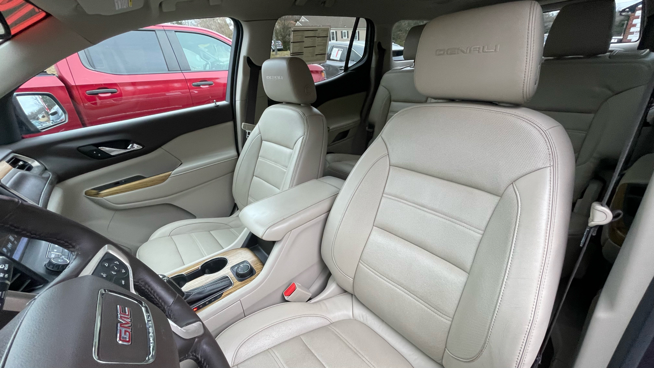 GMC Acadia Denali 2017