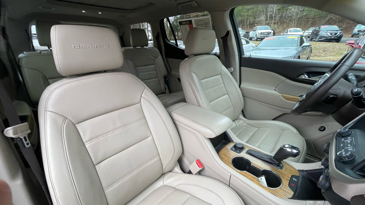 GMC Acadia Denali 2017