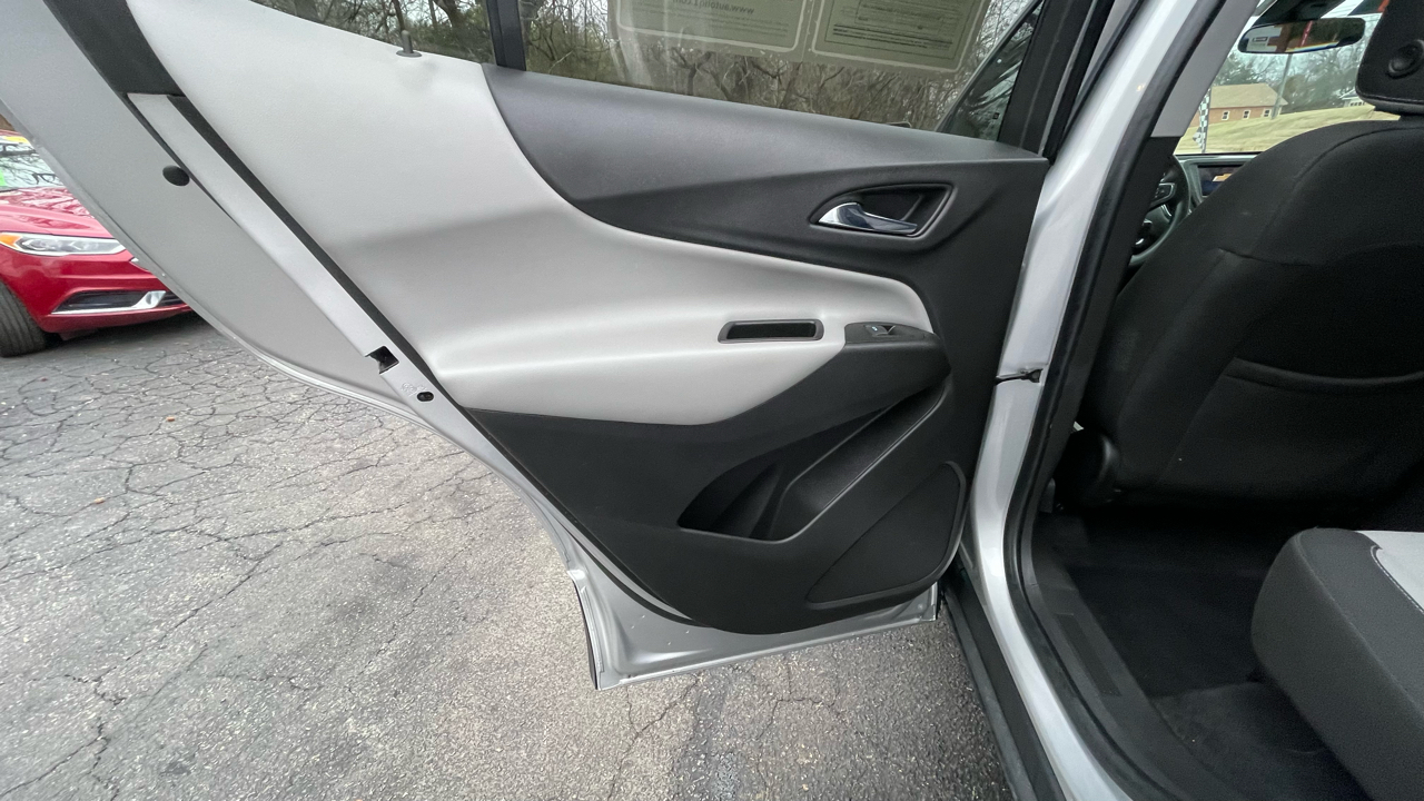 Chevrolet Equinox LS 2WD 2020