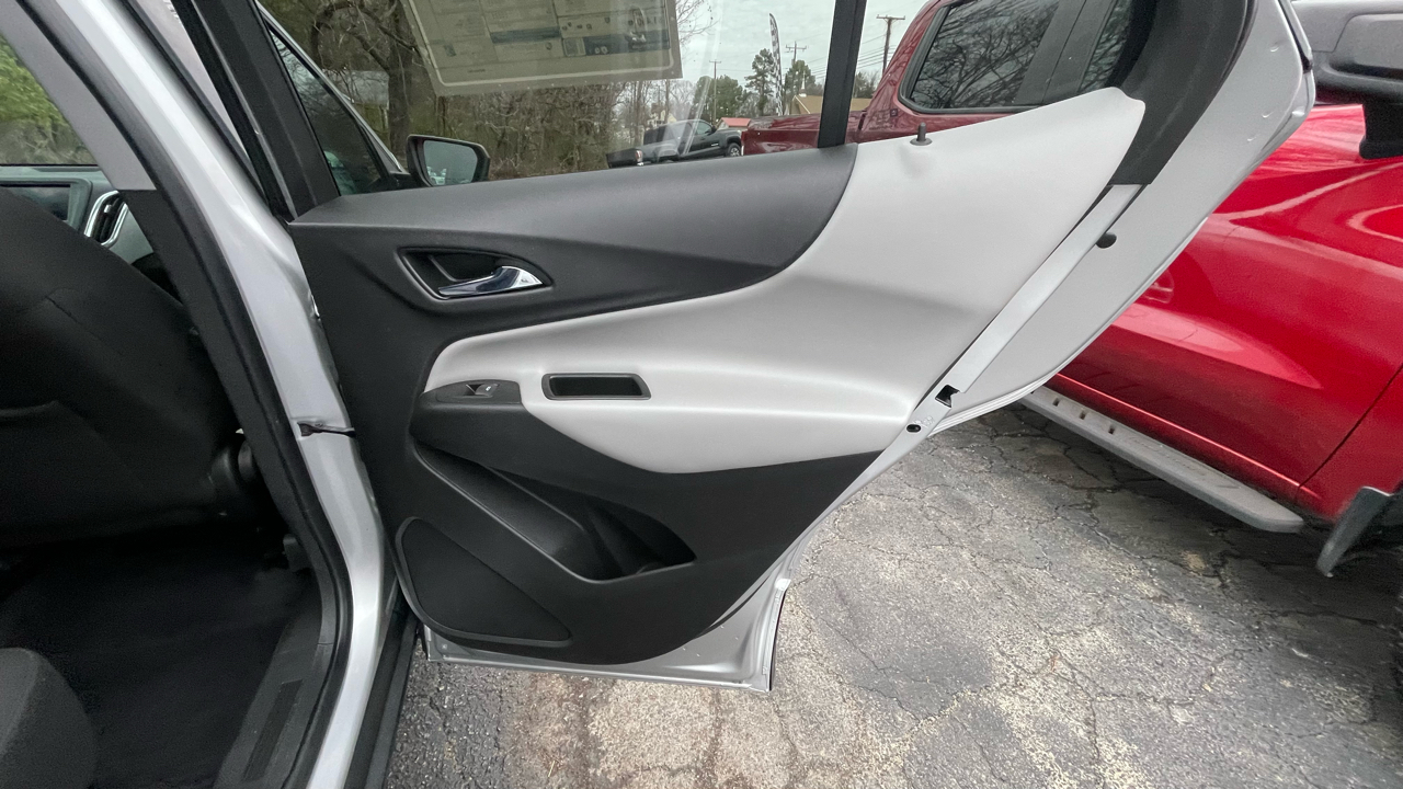 Chevrolet Equinox LS 2WD 2020