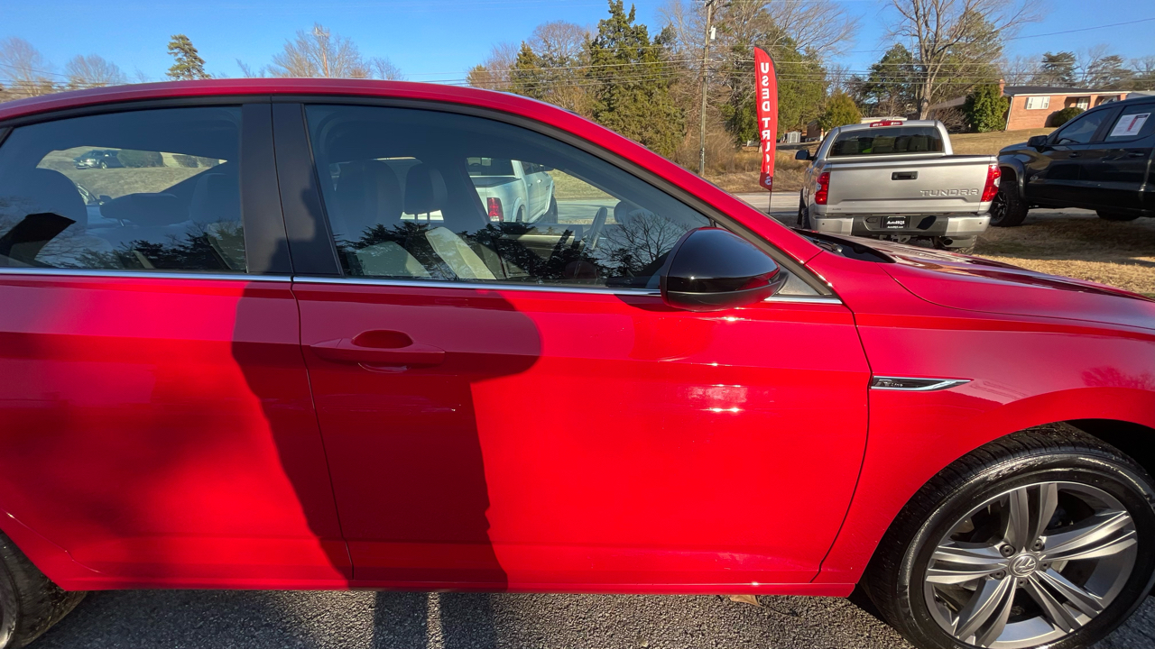 Volkswagen Jetta R-Line 4D Sedan at 2019
