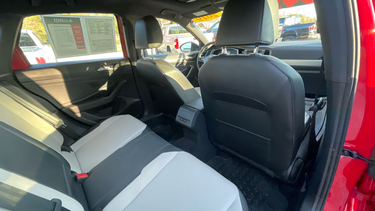 Volkswagen Jetta R-Line 4D Sedan at 2019