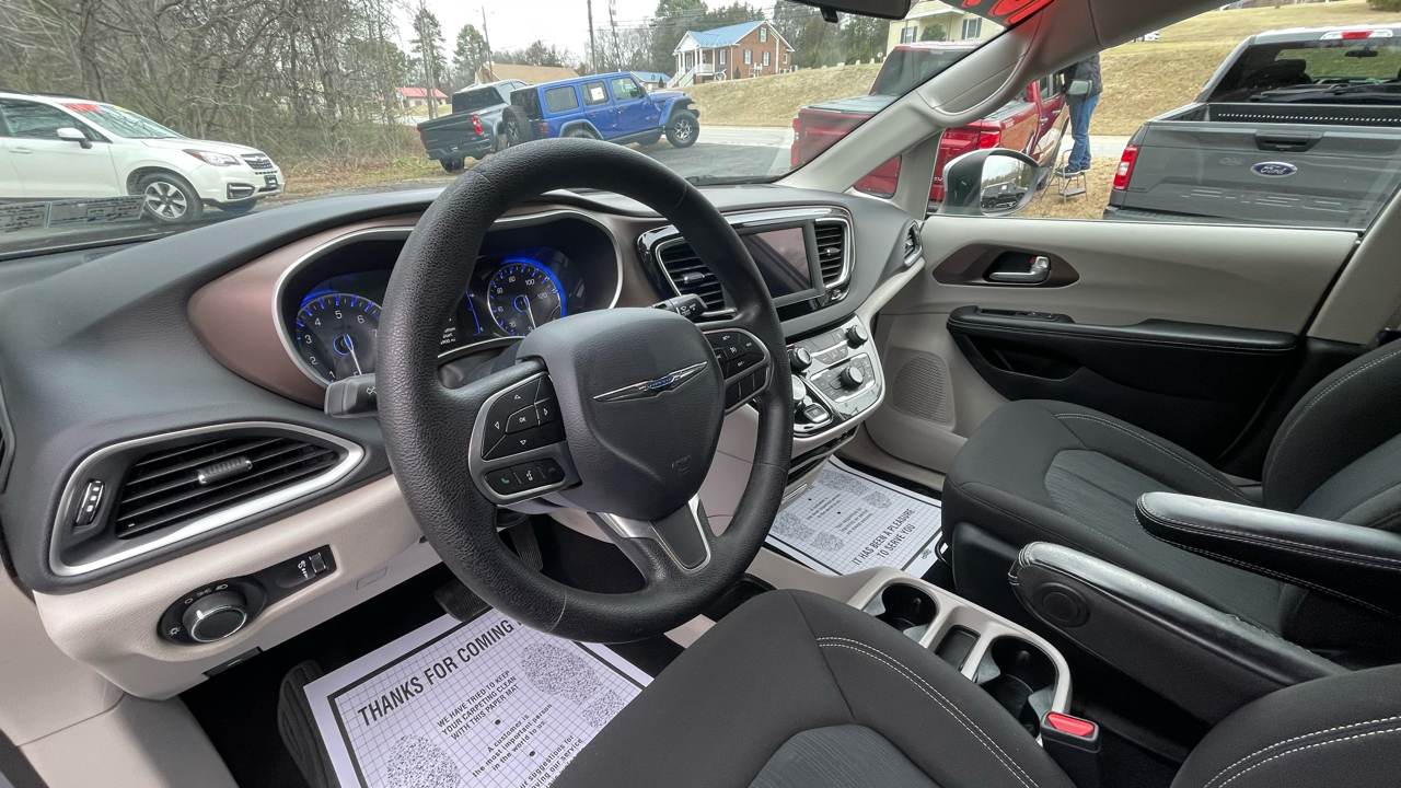 Chrysler Voyager L 2020