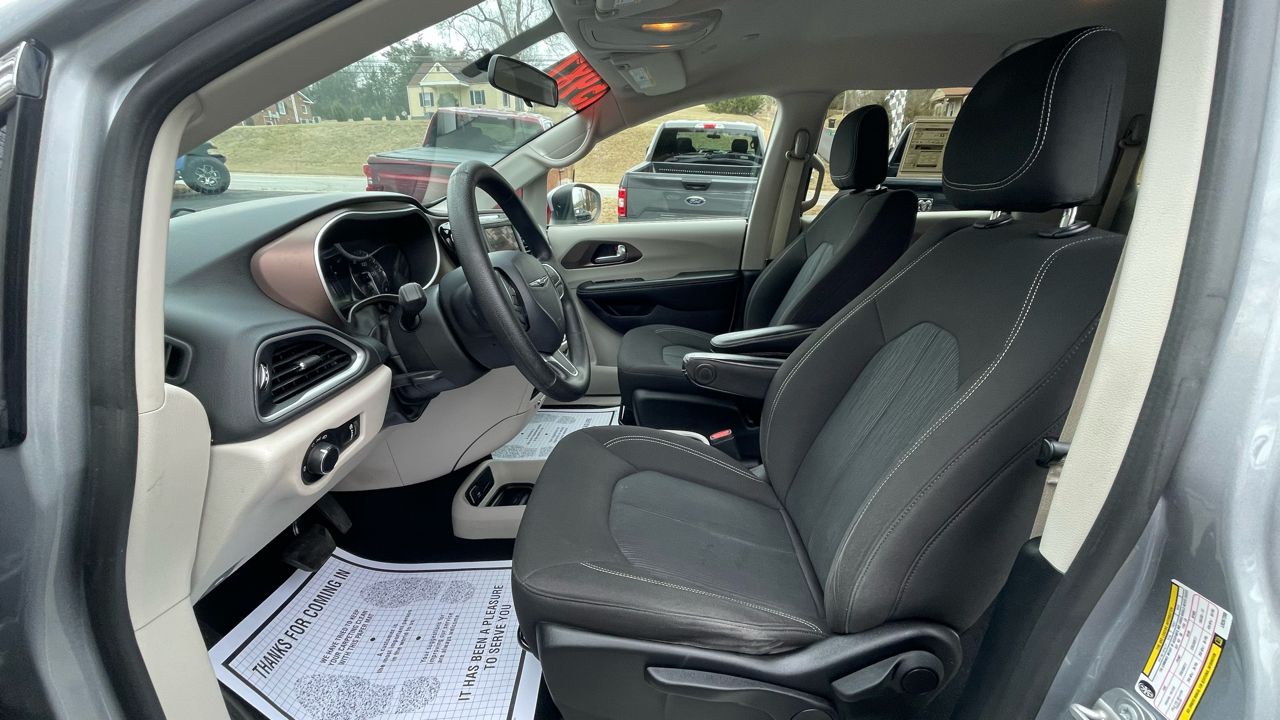 Chrysler Voyager L 2020