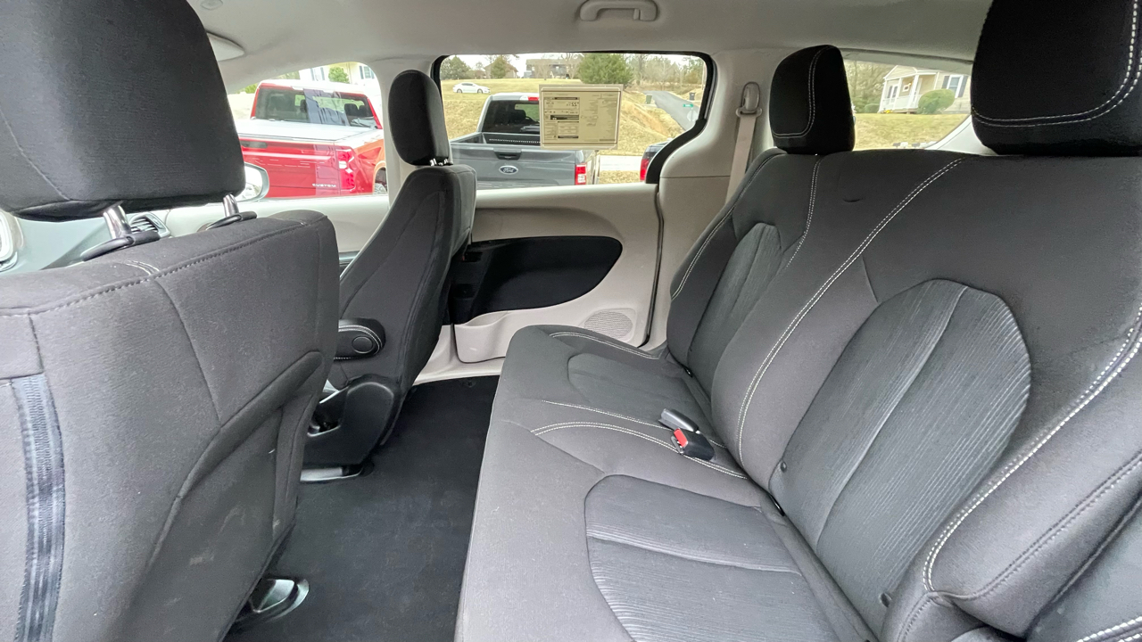 Chrysler Voyager L 2020