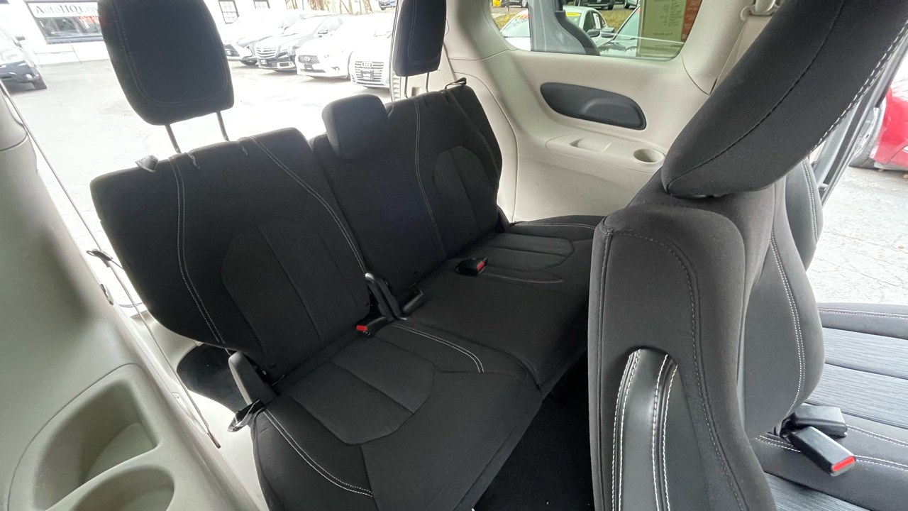 Chrysler Voyager L 2020