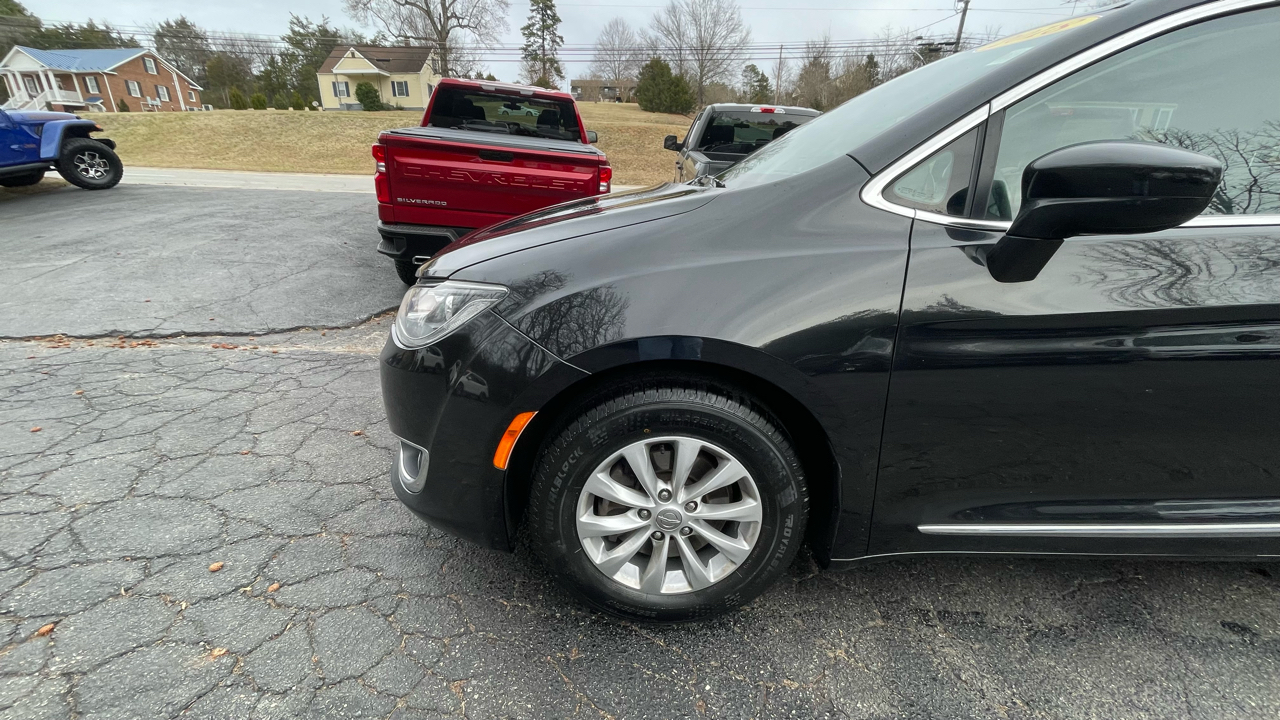 Chrysler Pacifica Touring-L 2018