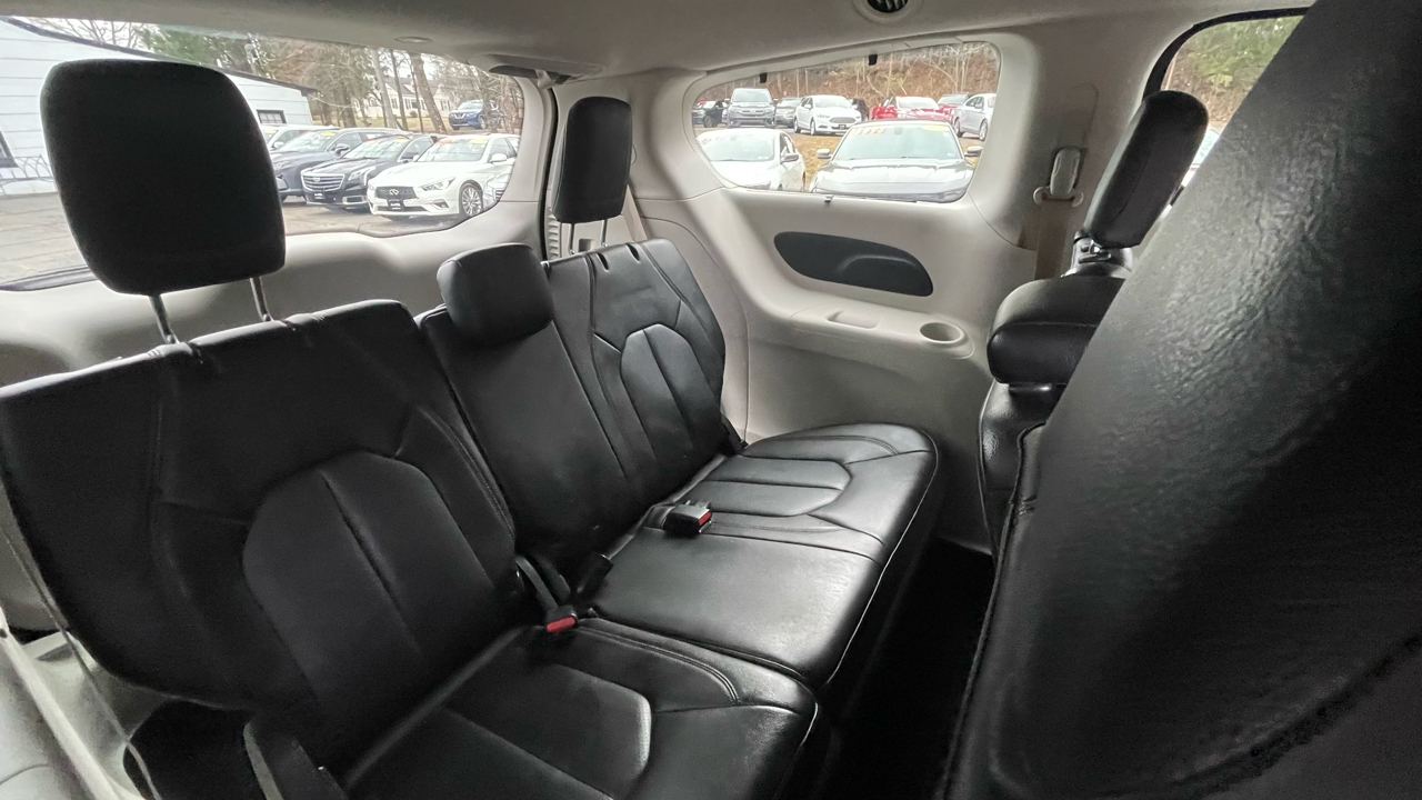 Chrysler Pacifica Touring-L 2018