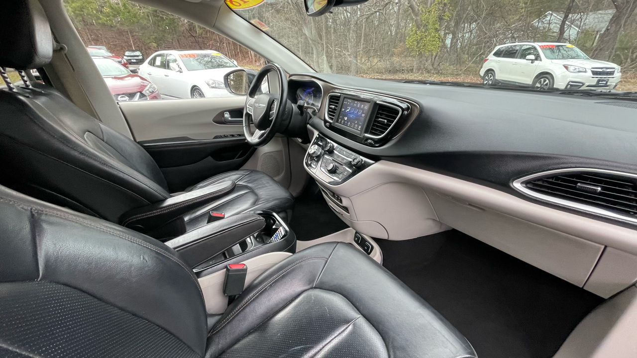 Chrysler Pacifica Touring-L 2018