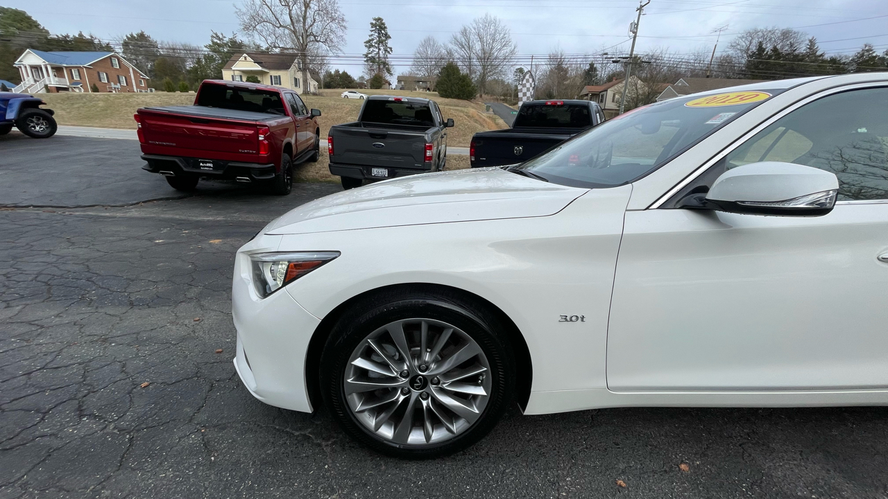 Infiniti Q50 3.0t LUXE AWD 2019
