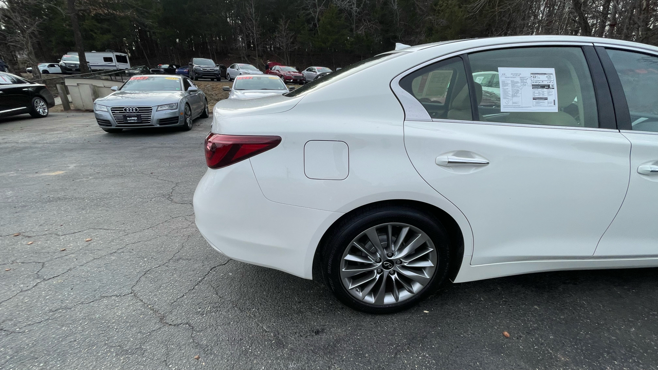 Infiniti Q50 3.0t LUXE AWD 2019