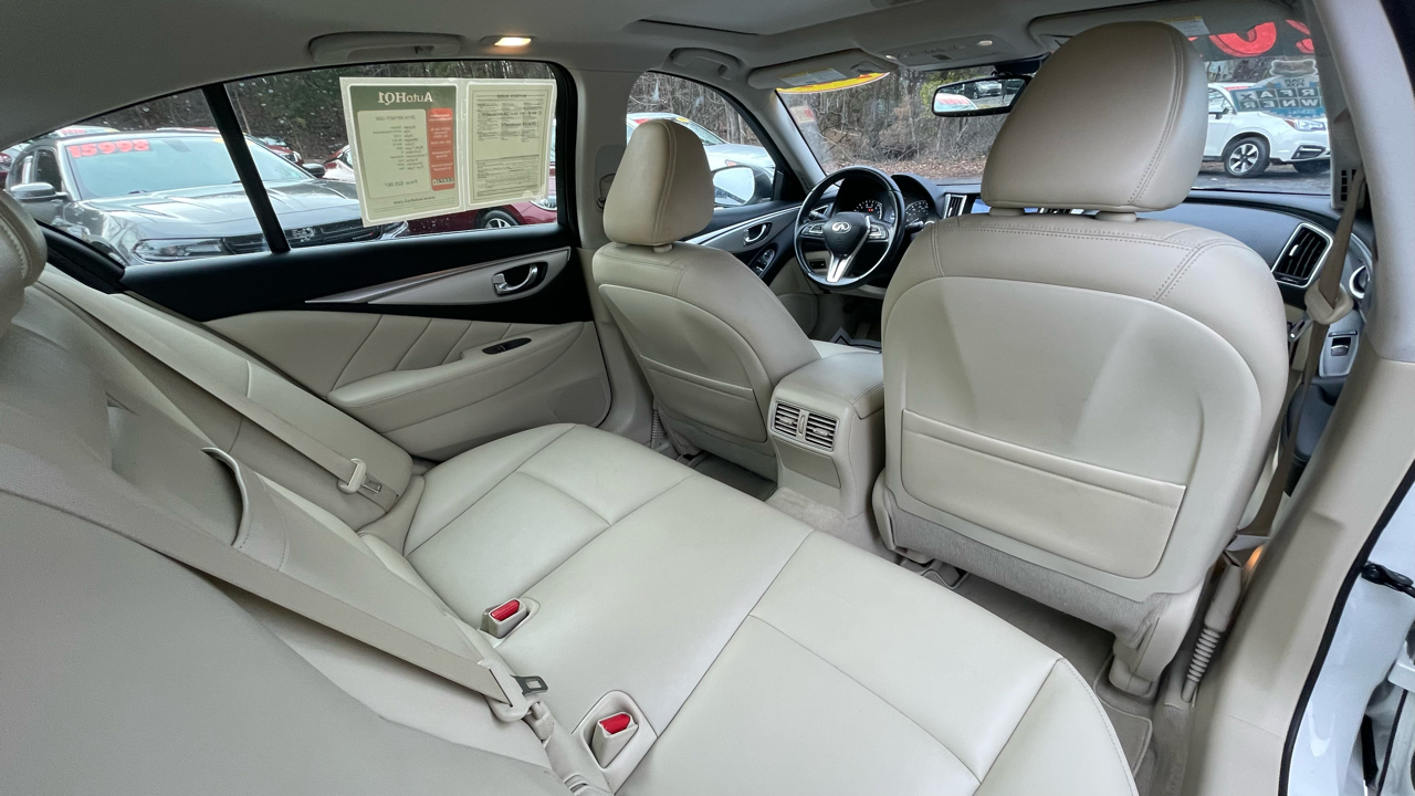 Infiniti Q50 3.0t LUXE AWD 2019