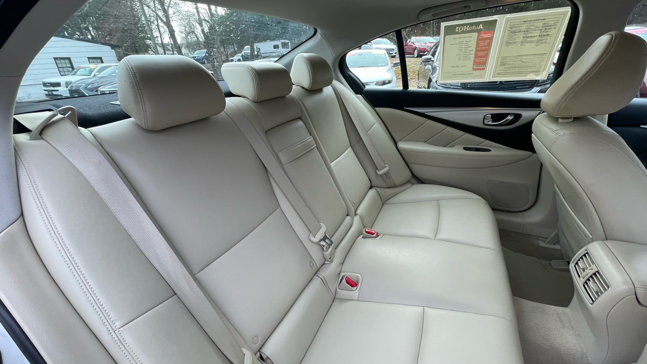 Infiniti Q50 3.0t LUXE AWD 2019