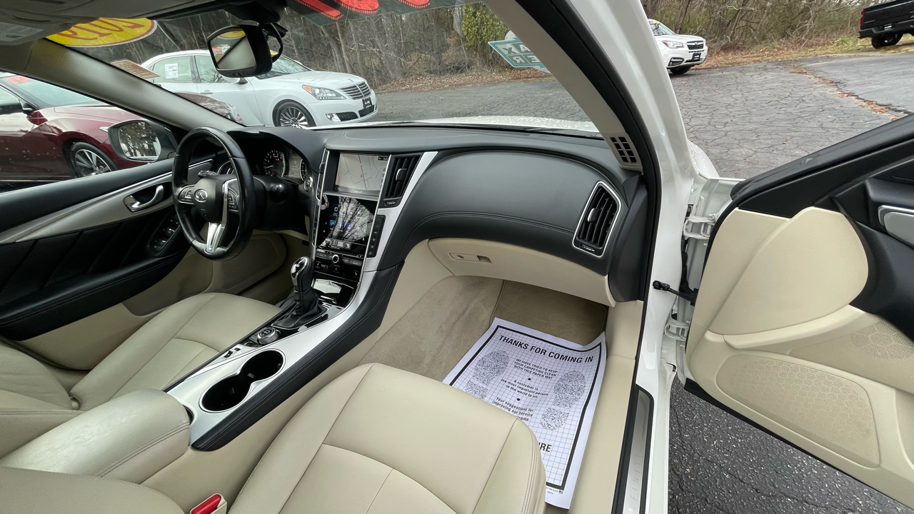 Infiniti Q50 3.0t LUXE AWD 2019