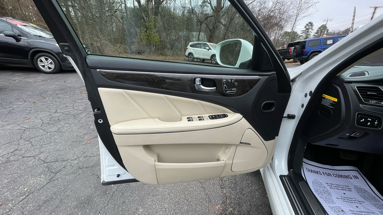 Hyundai Equus Signature 2014