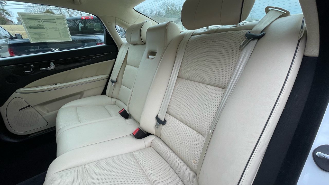 Hyundai Equus Signature 2014