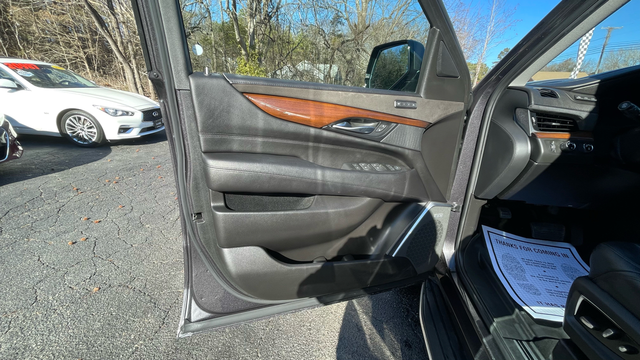 Cadillac Escalade Luxury 4WD 2018