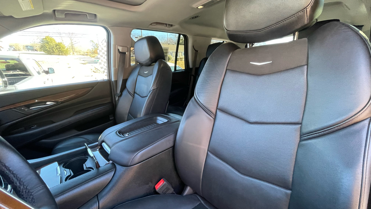 Cadillac Escalade Luxury 4WD 2018