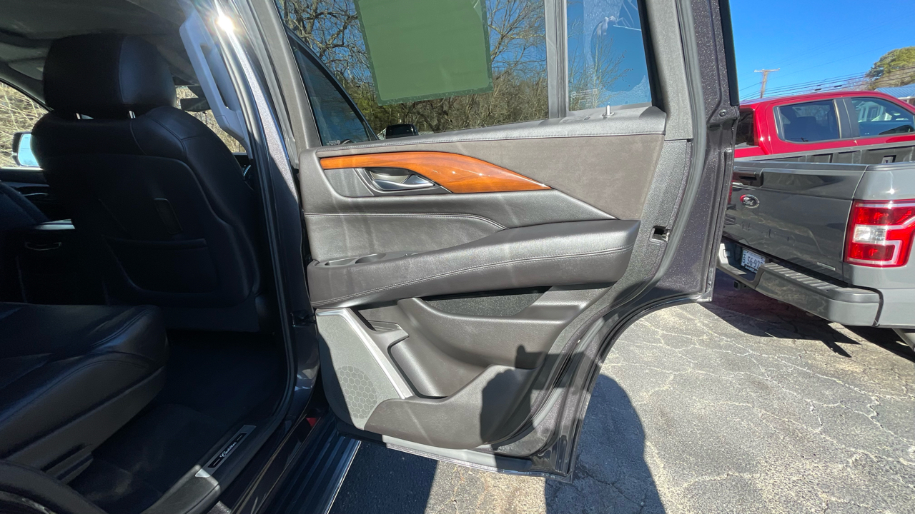 Cadillac Escalade Luxury 4WD 2018