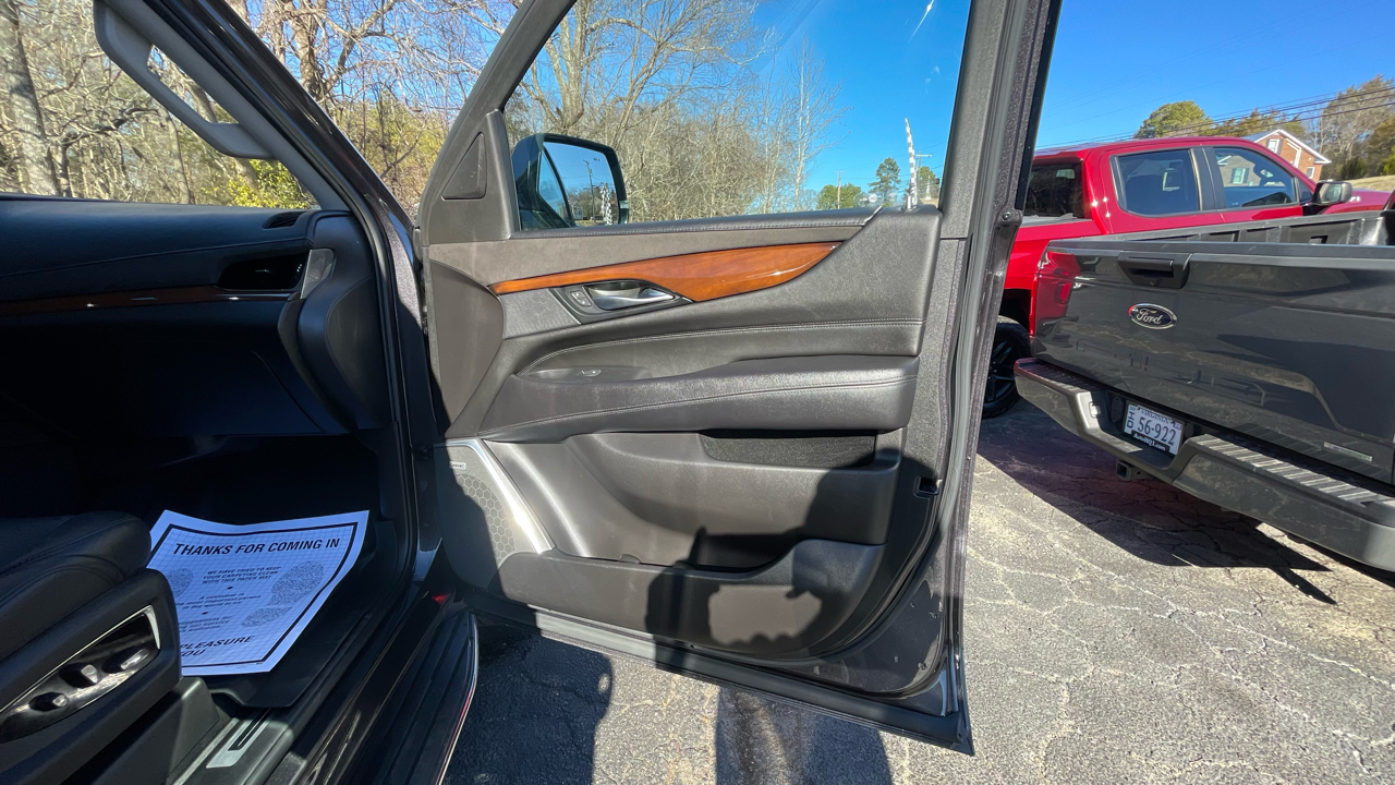 Cadillac Escalade Luxury 4WD 2018