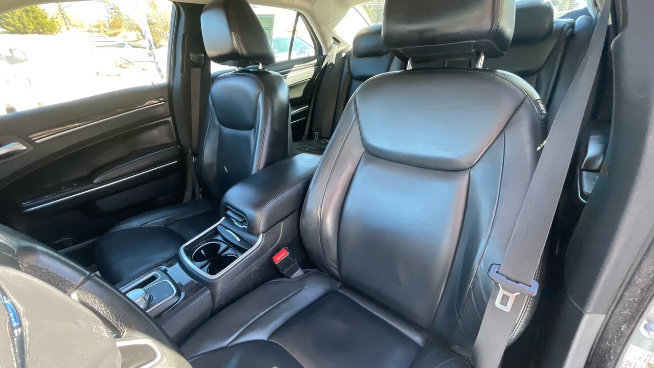 Chrysler 300 Limited AWD 2015