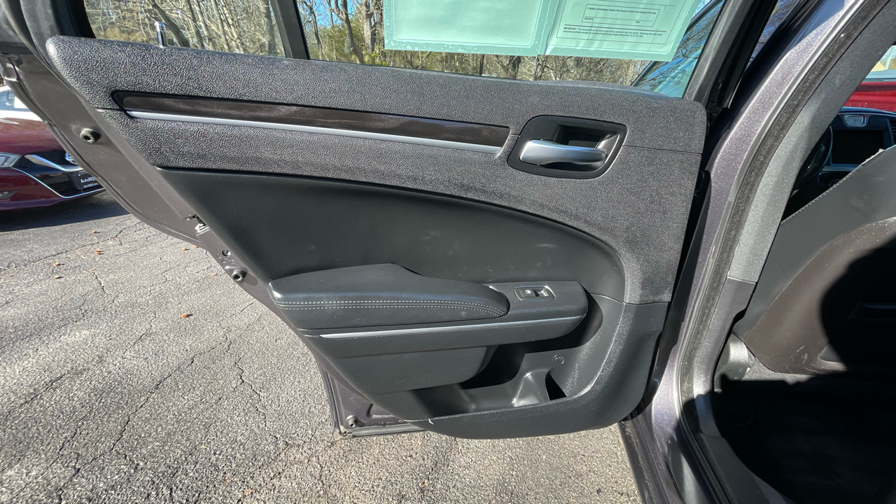 Chrysler 300 Limited AWD 2015