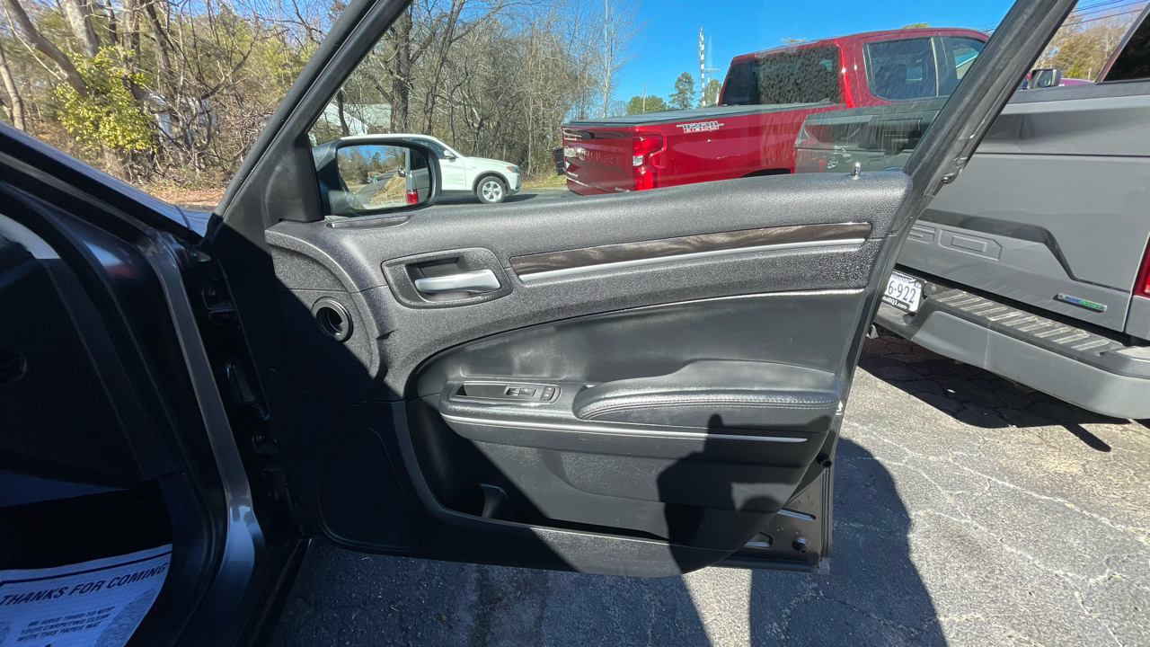 Chrysler 300 Limited AWD 2015