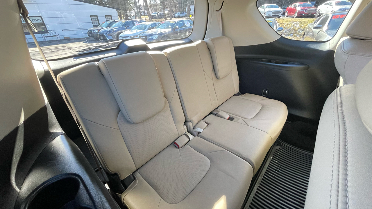 Nissan Armada Platinum AWD 2019