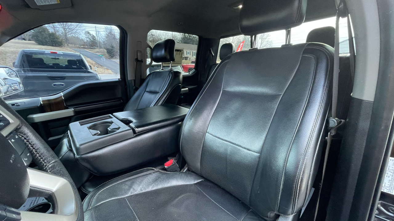 Ford F-150 Lariat SuperCrew 5.5-ft. Bed 4WD 2016