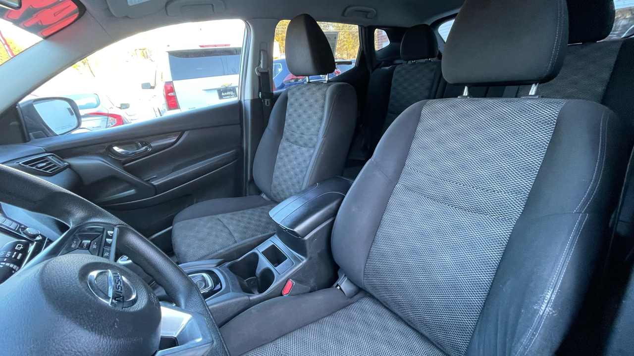 Nissan Rogue Sport SV 2019