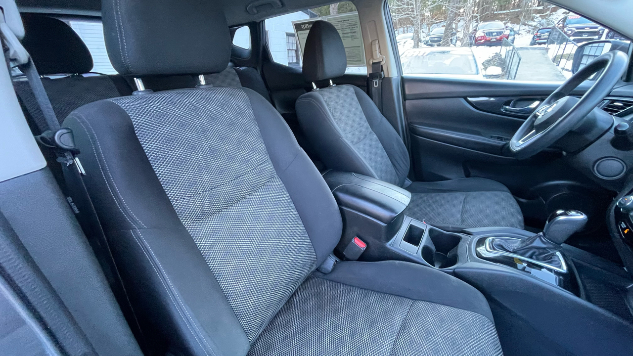 Nissan Rogue Sport SV 2019