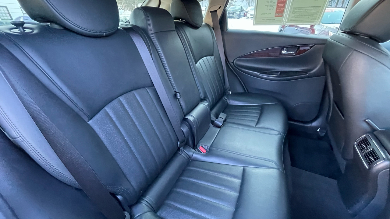 Infiniti QX50 Base AWD 2017