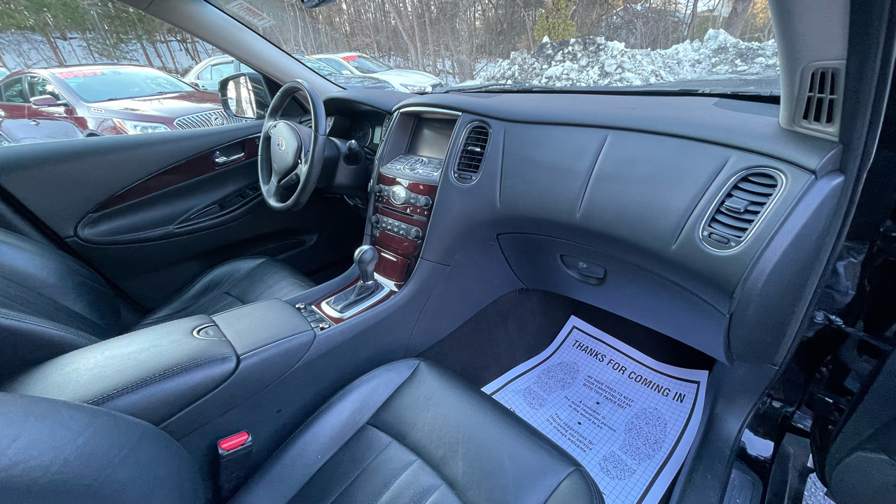 Infiniti QX50 Base AWD 2017