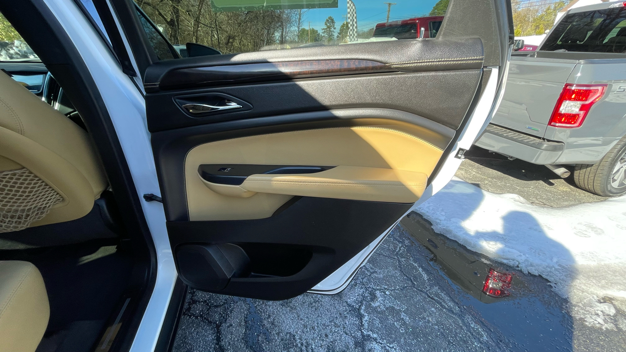 Cadillac SRX Luxury Collection FWD 2014